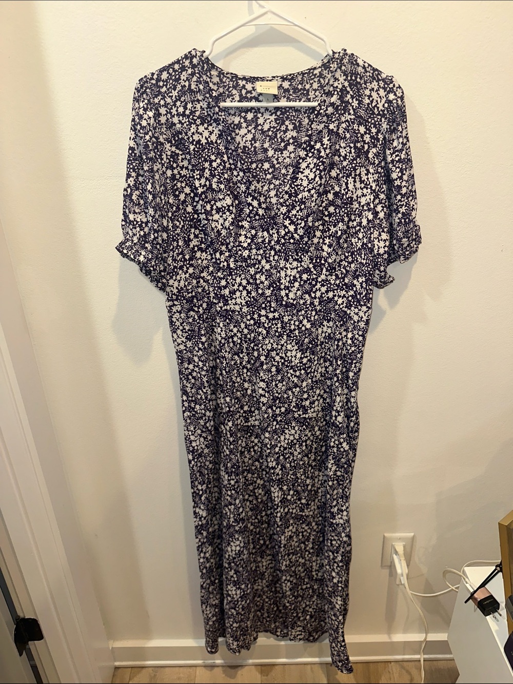 Floral V-Neck Midaxi Dress - Purple & White